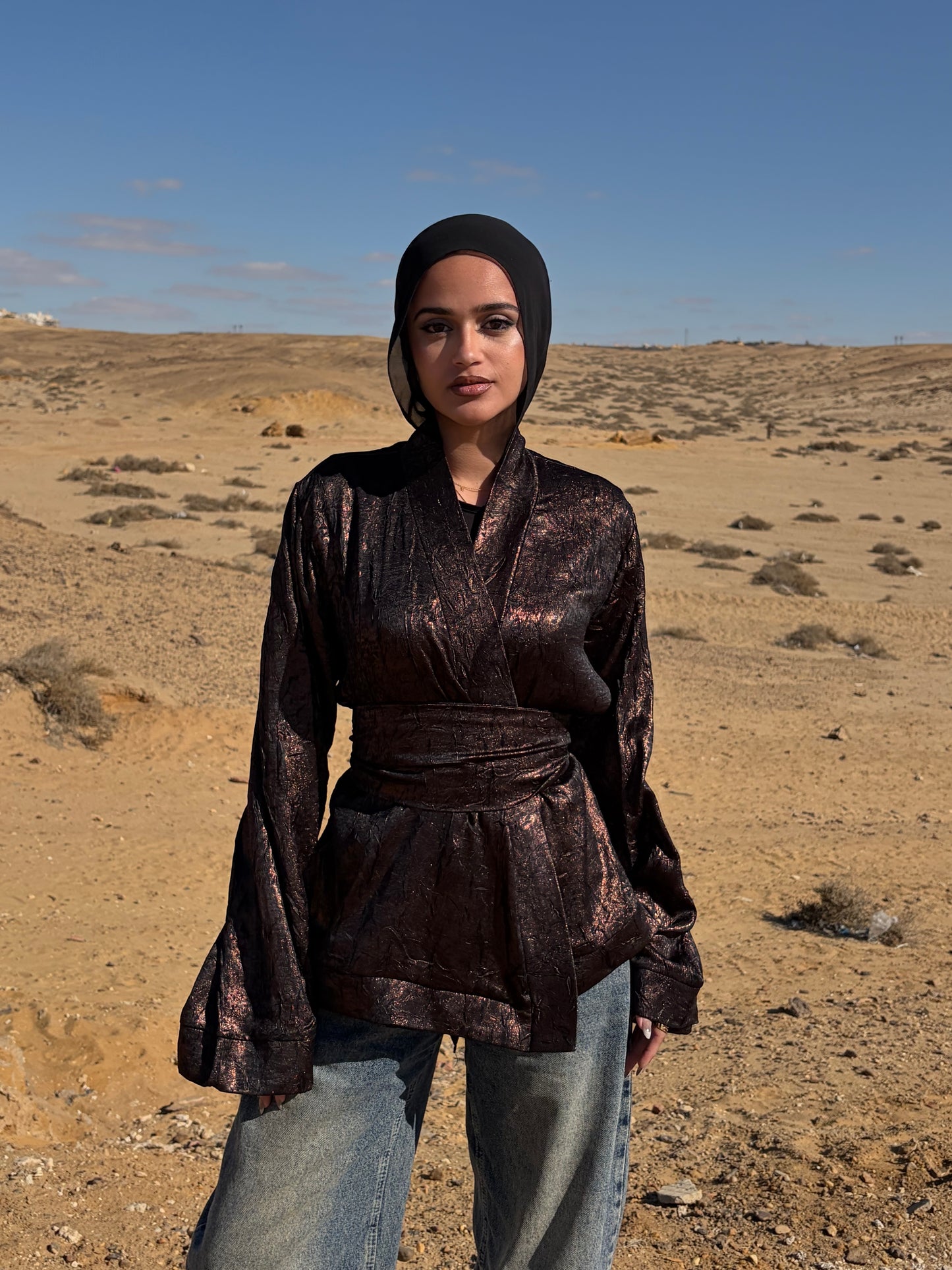 Dune kimono in midnight gold