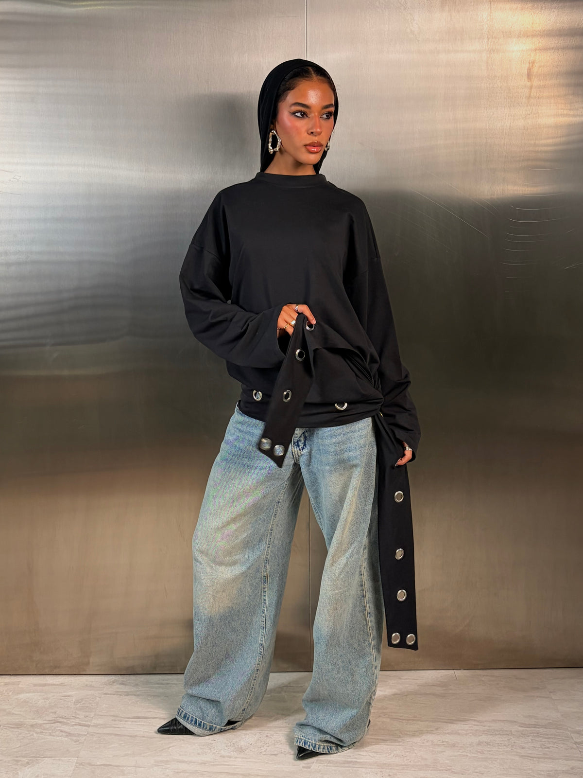 Ndustry top in black