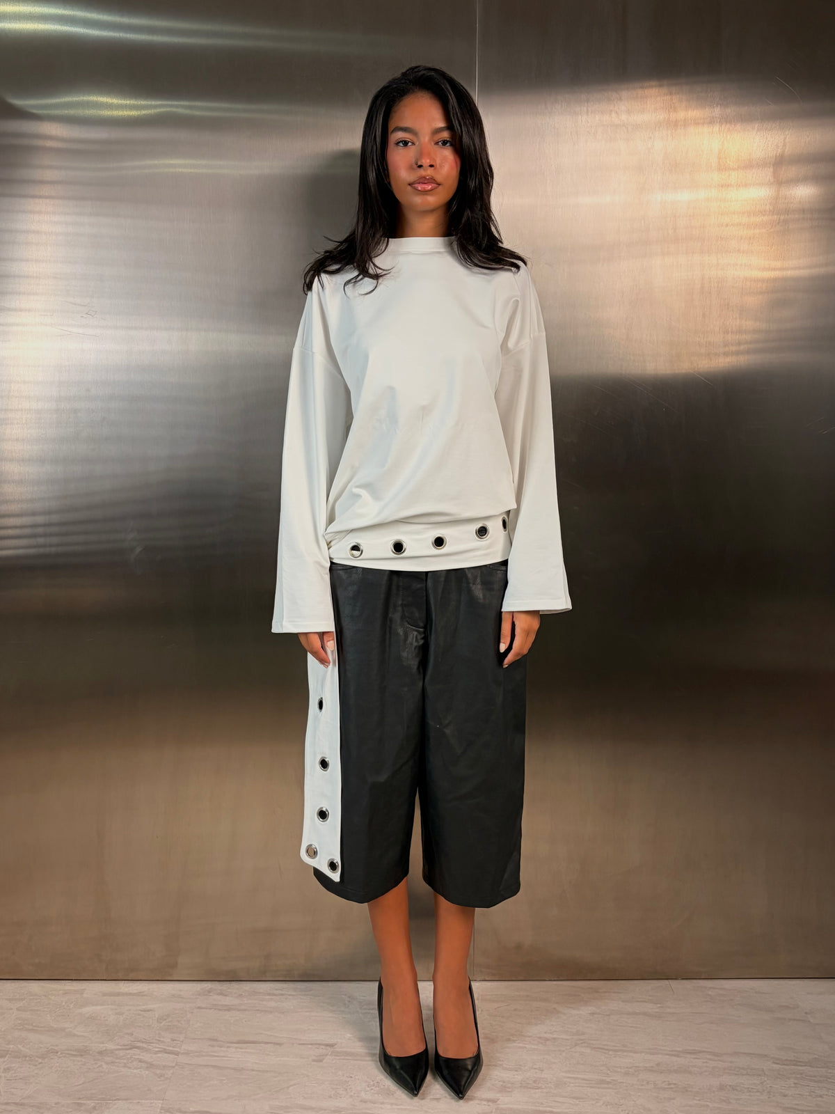 Ndustry top in white